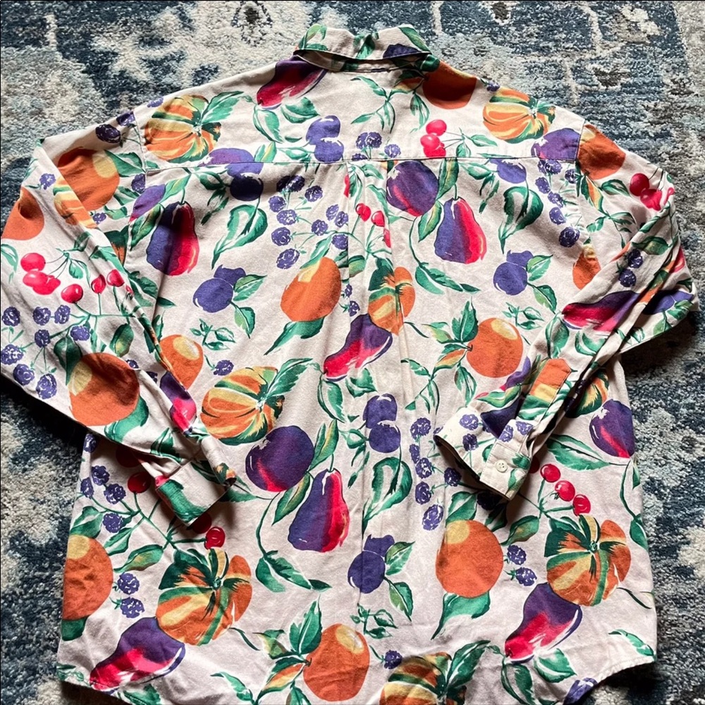 SOLD Vintage Bushwacker Button Down Blouse with - Picture 3 of 6